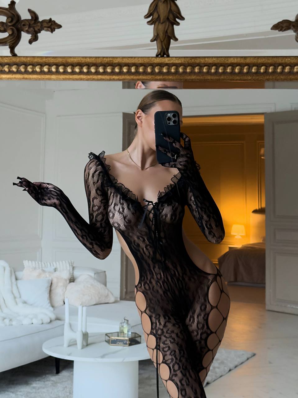 LiviaMiss Siyah Dantel Vücut Çorabı – Lüks İç Giyim
