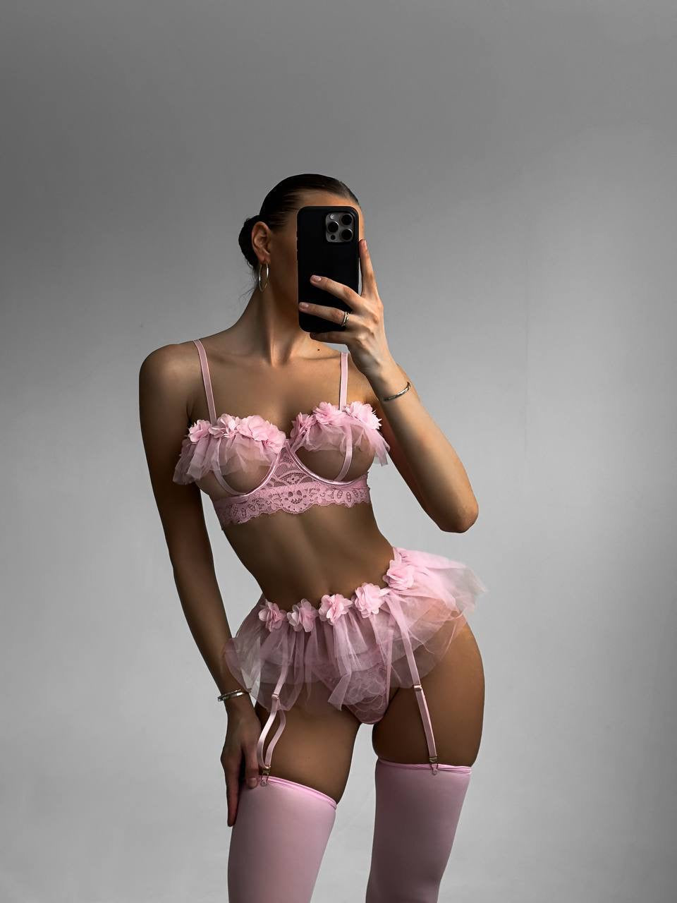 LiviaMiss Pembe Dantel Detaylı Jartiyer Takımı – Lüks İç Giyim